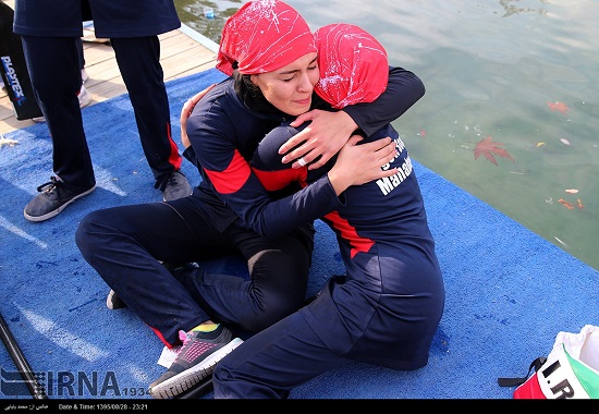 رقابت داغ دختران قایقران درتهران +گزارش تصویری