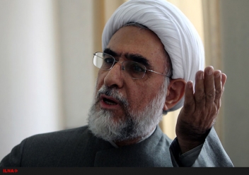 نباید با القای شکاف در بین مسئولین به دشمنان پیام نادرست داد/ برخی در فضای انتخاباتی به سر می برند و نمیخواهند شکستشان در انتخابات رادبپذیرند نباید با القای شکاف در بین مسئولین به دشمنان پیام نادرست داد/ برخی در فضای انتخاباتی به سر می برند و نمیخواهند شکستشان در انتخابات رادبپذیرند