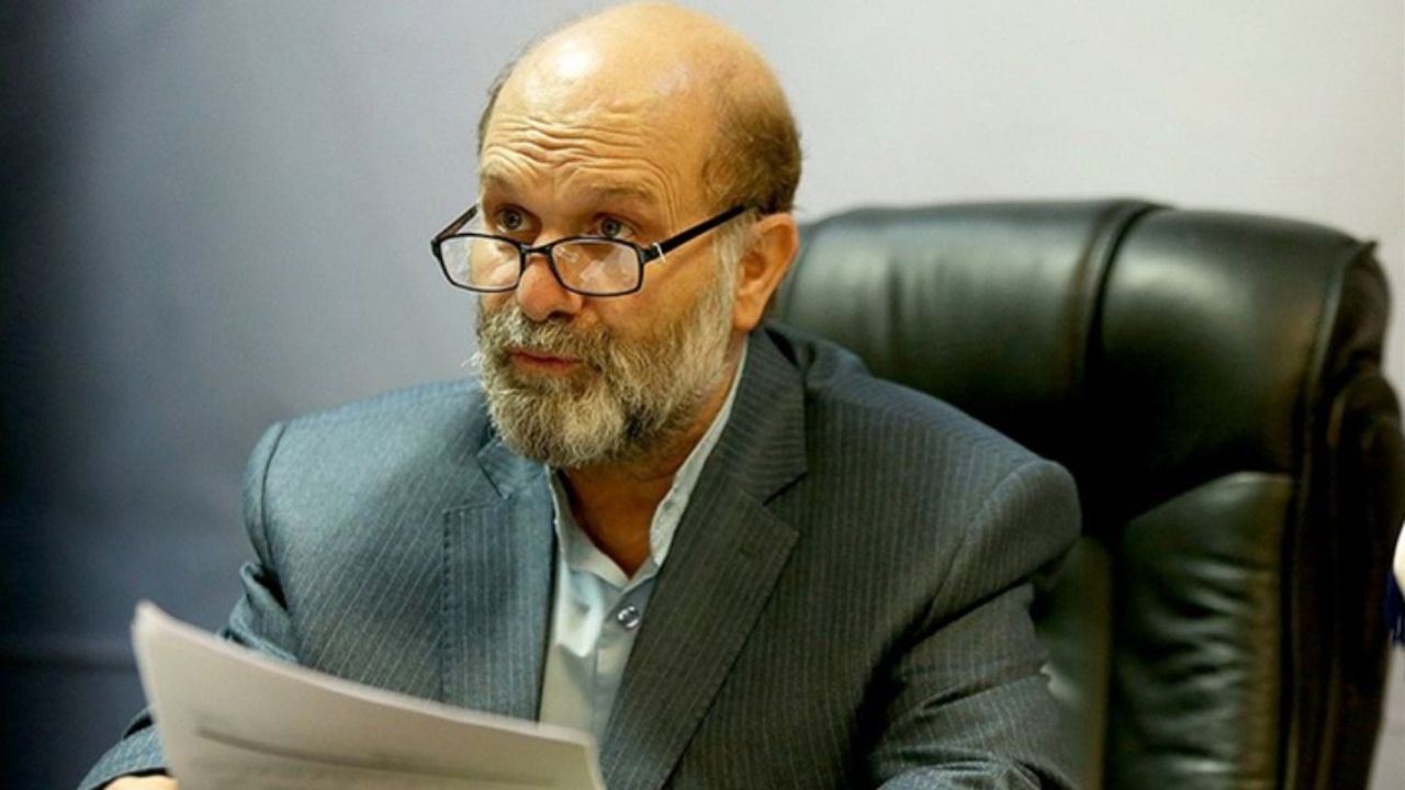 توهین به رئیس‌جمهور در روز ۲۲ بهمن حرکتی حساب‌شده بود که به جرم عمومی منجر شد