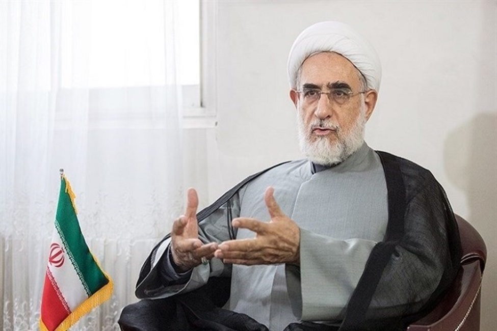 فضای انتقاد راه ورود نخبگان به حل مشكلات