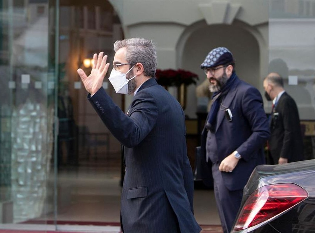 تیم مذاکره کننده ایران در هفته گذشته و جاری، با همه نهادها و مراجع عالی به طور مفصل مشورت کرده تیم مذاکره کننده ایران در هفته گذشته و جاری، با همه نهادها و مراجع عالی به طور مفصل مشورت کرده