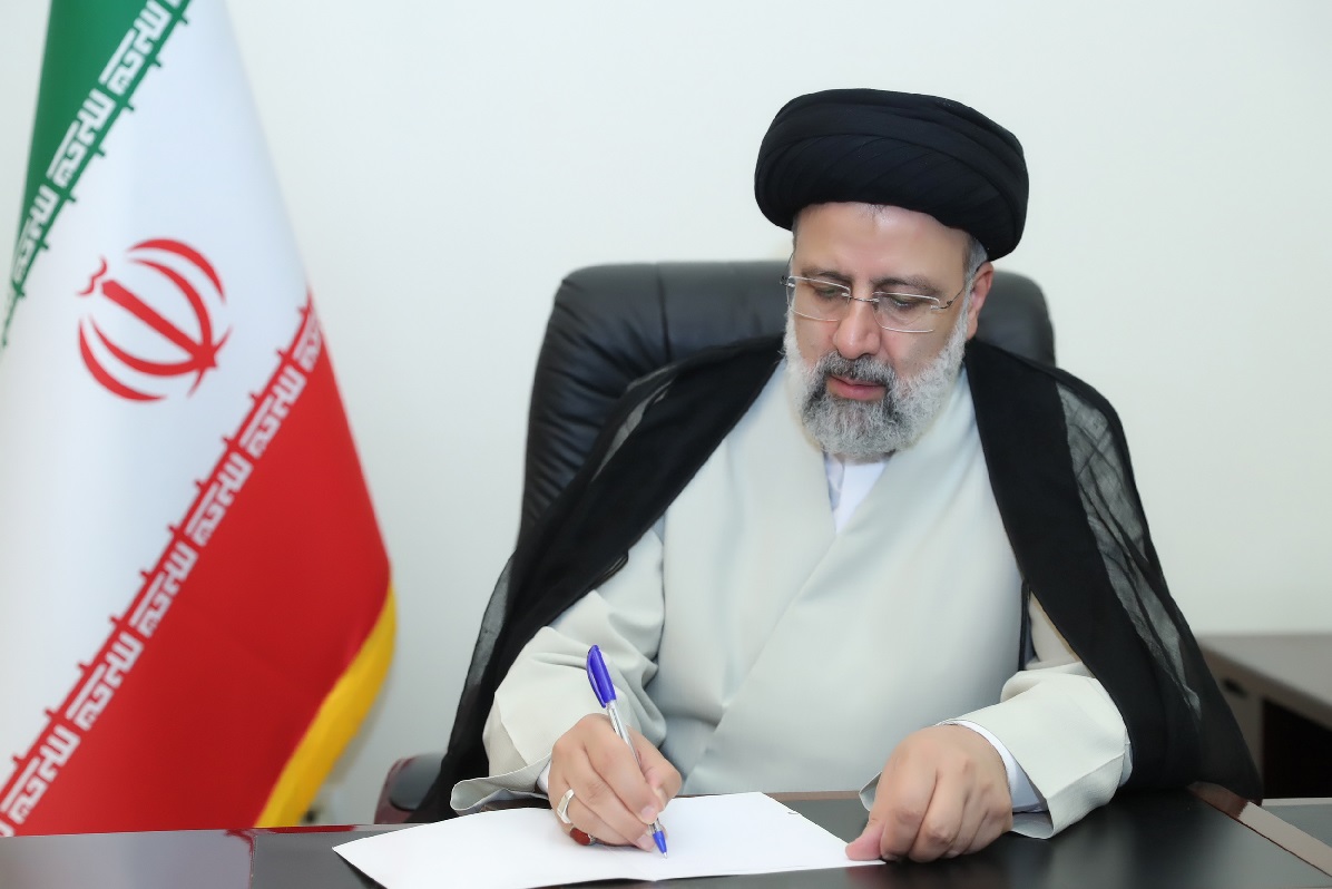 رئیسی «قانون نظام رتبه‌بندی معلمان» را برای اجرا ابلاغ کرد