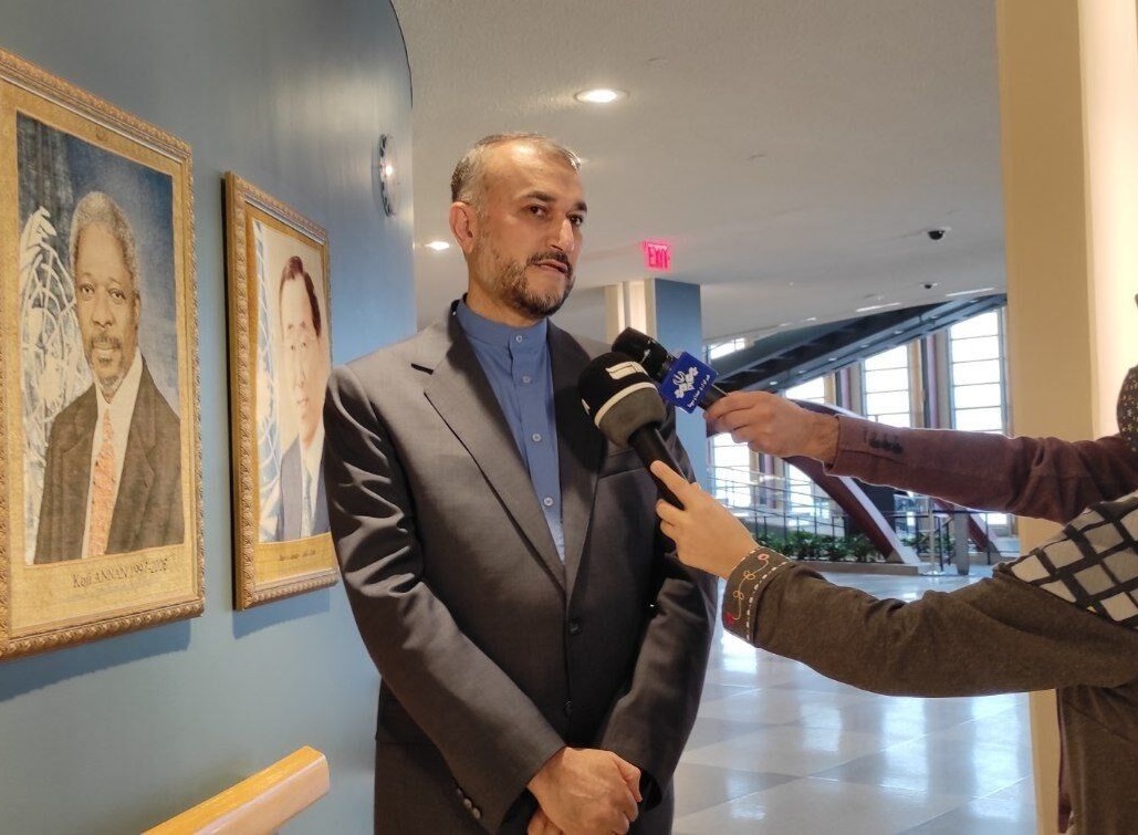 امیرعبداللهیان: پیامهای متعارض آمریکاییها که از کانالهای رسانهای و دیپلماتیک به ما منتقل میشود، ملاک تصمیم گیری نهایی ما نخواهد بود امیرعبداللهیان: پیامهای متعارض آمریکاییها که از کانالهای رسانهای و دیپلماتیک به ما منتقل میشود، ملاک تصمیم گیری نهایی ما نخواهد بود