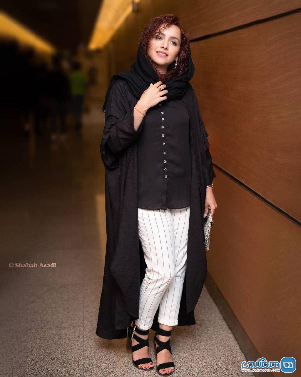 عکس لو رفته از نازنین بیاتی با لباس مجلسی عکس لو رفته از نازنین بیاتی با لباس مجلسی