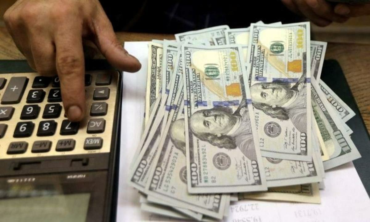 سیگنال پشت‌خطی به قیمت دلار!