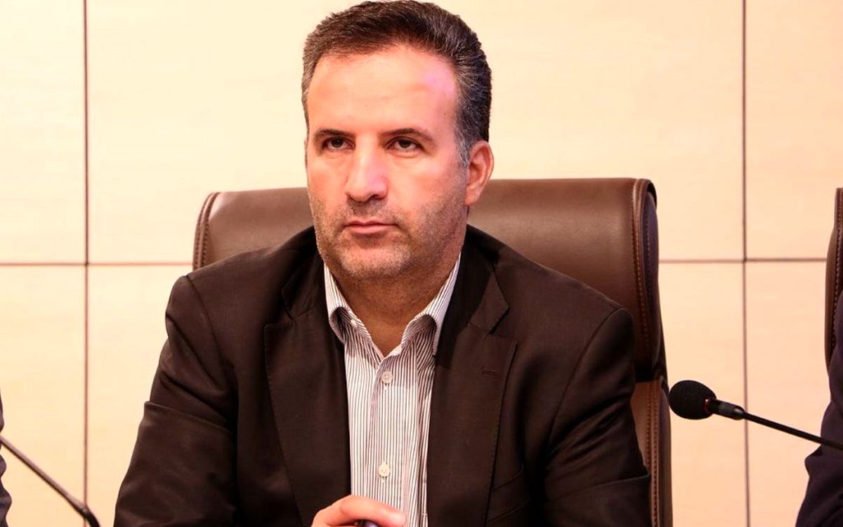 واردات خودرو گروگان مافیای خودرو است/ مازاد سود سالانه مافیای خودروسازی در ایران ۱۰۰هزار میلیارد تومان است