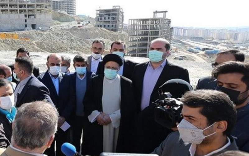 شعار‌ بزرگ دولتمرد بزرگ می‌خواهد