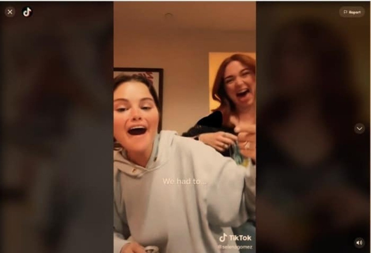 دابسمش سلنا گومز که اینترنت را منفجر کرد + عکس دابسمش سلنا گومز که اینترنت را منفجر کرد + عکس