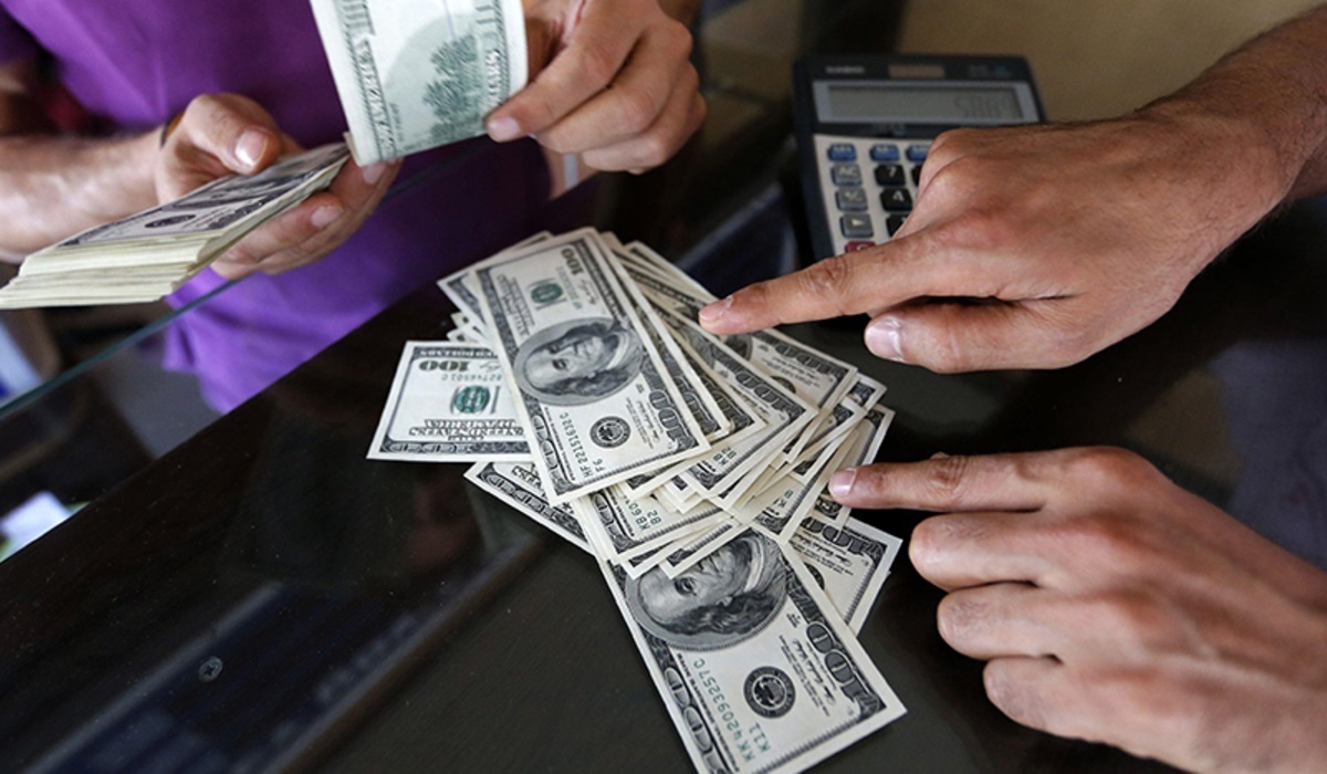 کاهش همزمان قیمت دلار در تهران و استانبول ترکیه