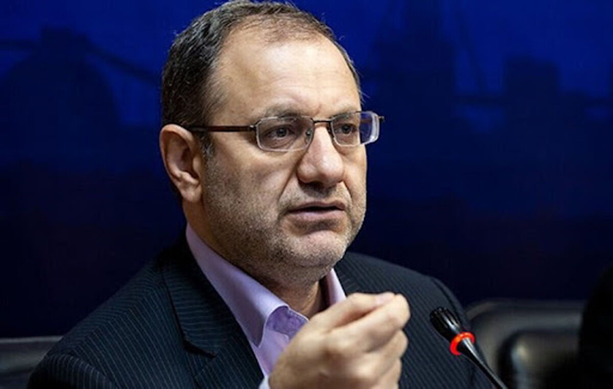 سخنگوی هیات رییسه مجلس: براساس آمار وزیر کشور، در اوج درگیری‌ها در روز ۳۰ شهریور بیشتر از ۴۵ هزار نفر در مجموع همه شهر‌های کشور حضور نداشتند / بخش عمده‌ای از تجمع کننده ها، از بستر فضای مجازی تحریک شدن