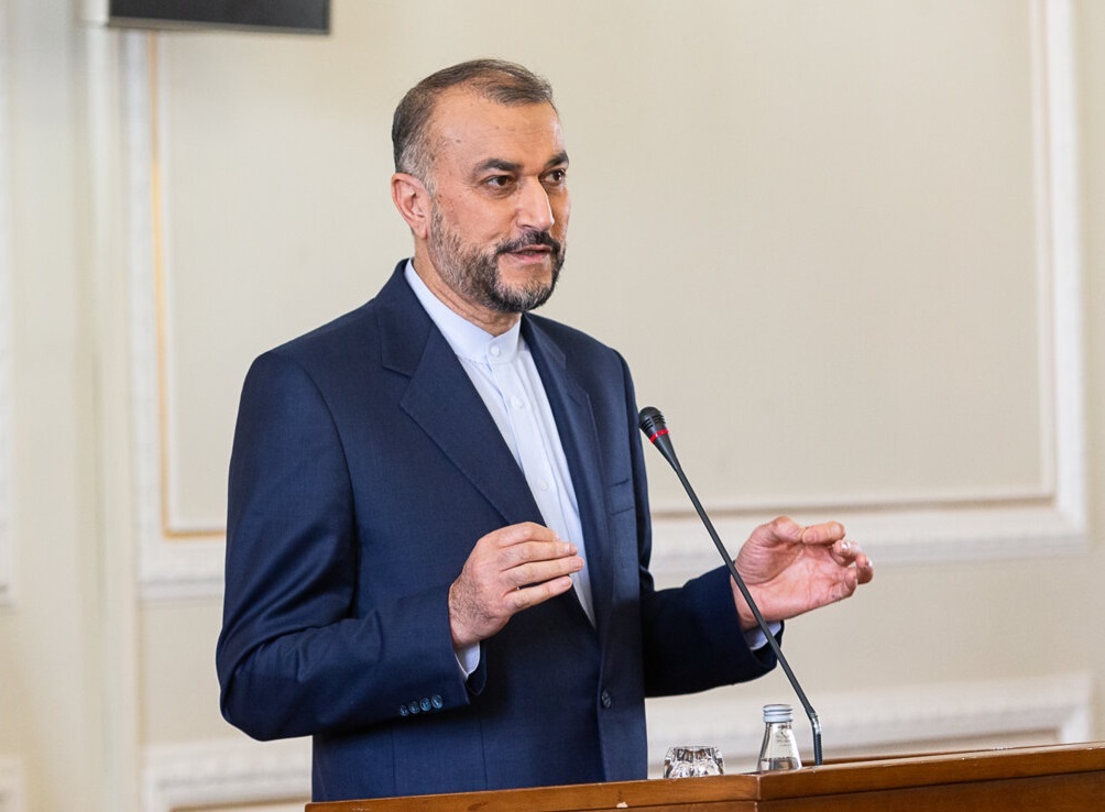 امیرعبداللهیان: ۱۵ دقیقه بعد از ورود مهسا امینی به بیمارستان کسری، دو عنصر امنیتی در آنجا مستقر می‌شوند و هدایت از همان لحظه شروع می‌شود / هیچ اتفاق خاصی در ایران رخ نداده؛ در فضای مجازی بزرگنمایی کرده اند