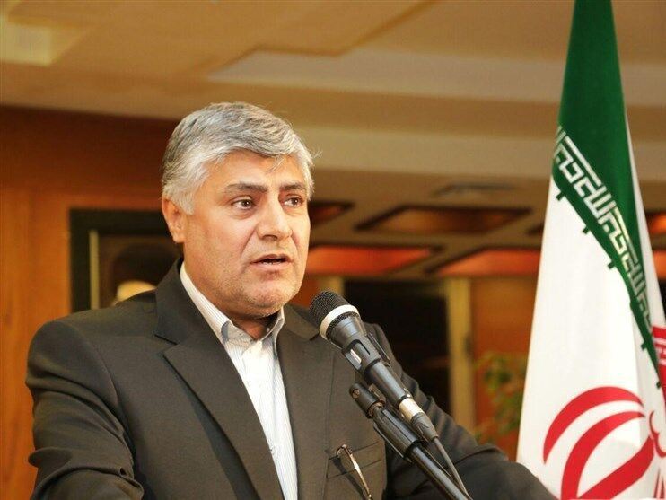 رئیس جمهور یکبار برای همیشه تکلیف مردم را در بحث حجاب روشن کند؛ طی لایحه ای بگویند حد حجاب کجاست؟