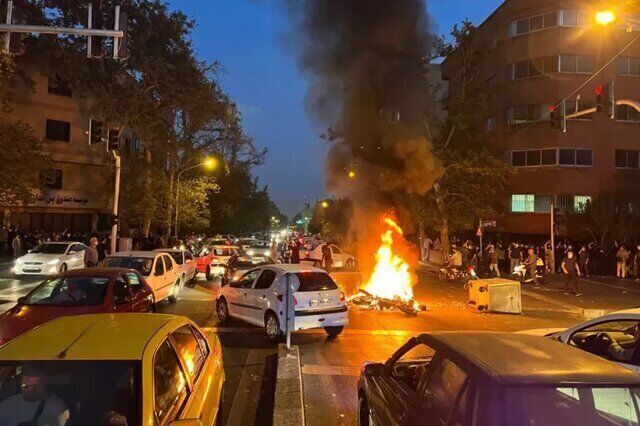 خبرگزاری دولت: کشته شدن جوانی ۲۲ساله در تجمعات ۲۴ آبان تبریز کذب است؛ او بر اثر سقوط از طبقه چهارم خانه‌اش جان باخته