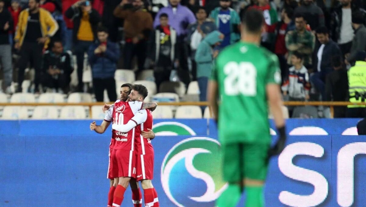 مهاجم گران یحیی نیمکتنشین مهدی عبدی میشود! مهاجم گران یحیی نیمکتنشین مهدی عبدی میشود!