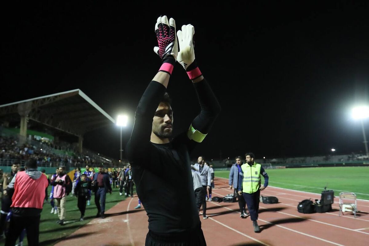 شکار ستاره پرسپولیس توسط این استقلالی ؟ شکار ستاره پرسپولیس توسط این استقلالی ؟