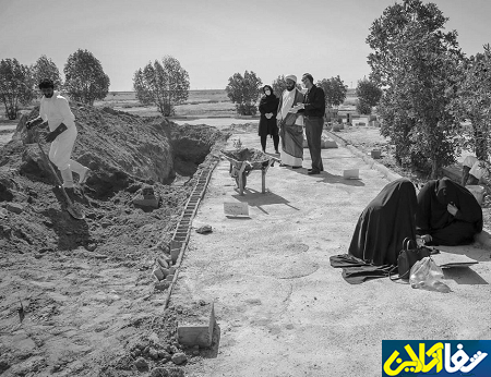 امروز ساعت 12 يك دقيقه سكوت کنیم امروز ساعت 12 يك دقيقه سكوت کنیم