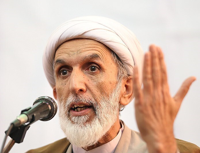 مهدی طائب: برخی می‌گویند چرا می‌خواهید حجاب را اجباری کنید؟ پاسخ من این است که ما در دنیا حجاب اجباری نداریم بلکه بی‌حجابی اجباری داریم / در ایران بی‌حجابی هرگز نبوده، حتی زمان ساسانیان