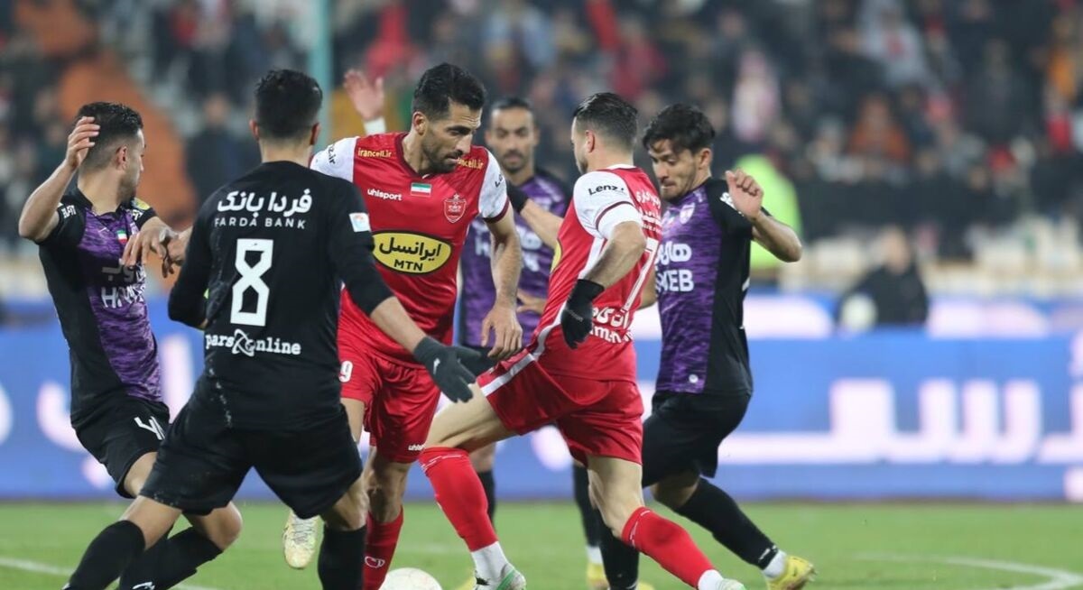 ماجرای گلوله برفی خوردن پرسپولیسی‌ها