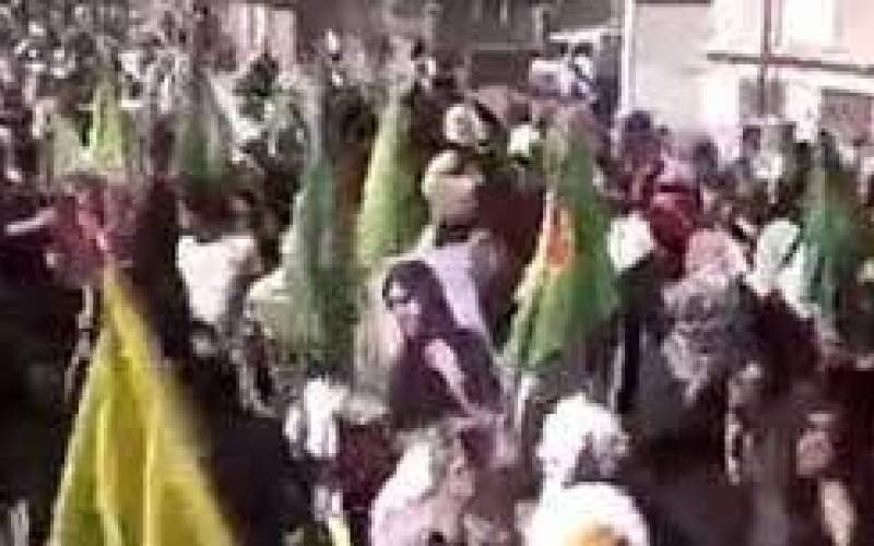 معترضان سوری با تصاویر مهسا امینی به خیابان آمدند