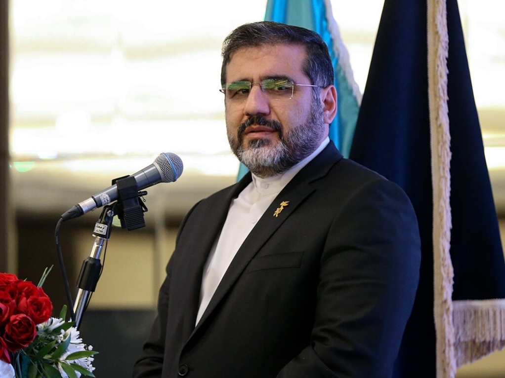وزیر ارشاد: رئیسی مرد آزمون پس‌داده در برهه‌های مختلف است؛ امام خمینی بسیاری از ماموریت‌های قضایی را به رئیسی که در آن زمان جوانی بیست و چند ساله بود واگذار می‌کرد / عده‌ای باور نمی‌کردند با نه گفتن به اروپا و آمریکا به چنین جایگاهی برسیم