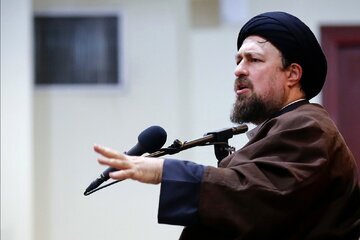 سیدحسن خمینی قطعا این رفتار زشت احمدی نژاد را از یاد نبرده است /ادبیات متفاوت یادگار امام در مساله فلسطین