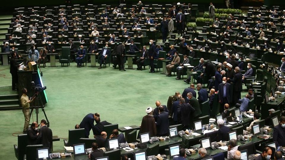 چالش سرک‌کشی در برنامه هفتم