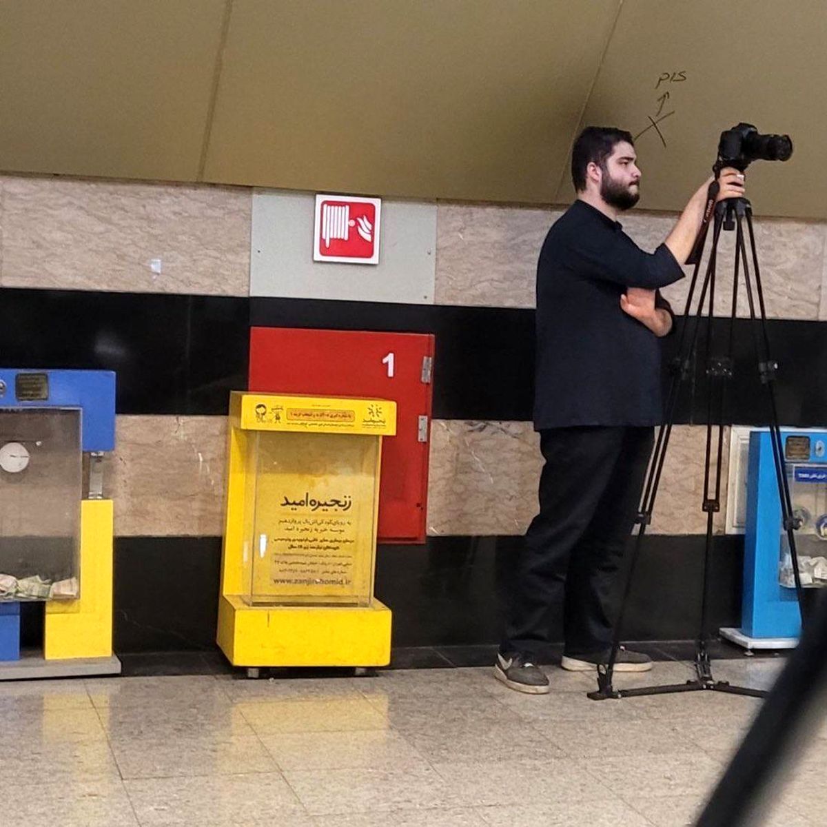 حجاببانها خودجوشاند؟! عکاسها چطور؟ حجاببانها خودجوشاند؟! عکاسها چطور؟