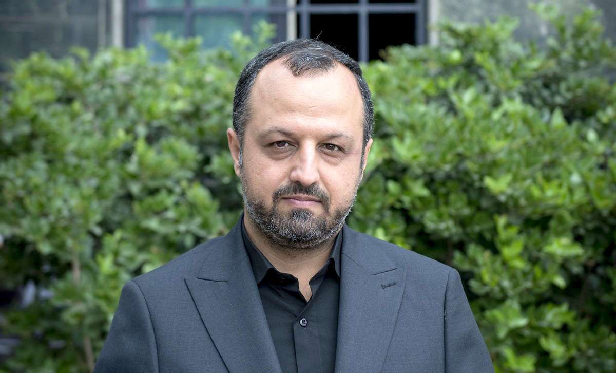 انتقادها به بازار آشفته تیم اقتصادی