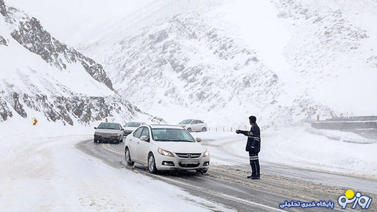 بارش برف و باران در ۱۲ استان/ ترافیک در این محورها