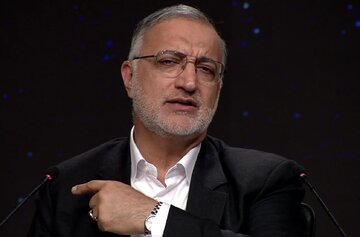 زاکانی، روحانی را به مناظره دعوت کرد