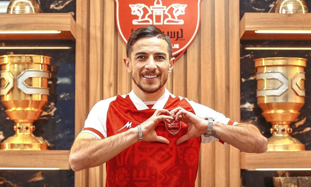 این جمله هافبک پرسپولیس، روزنامه سپاهان را شاکی کرد