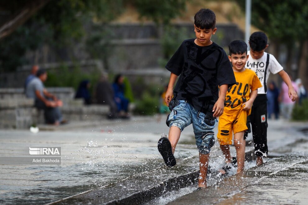 تصاویری از تفریح تابستانه ایرانی‌ها در گنجنامه