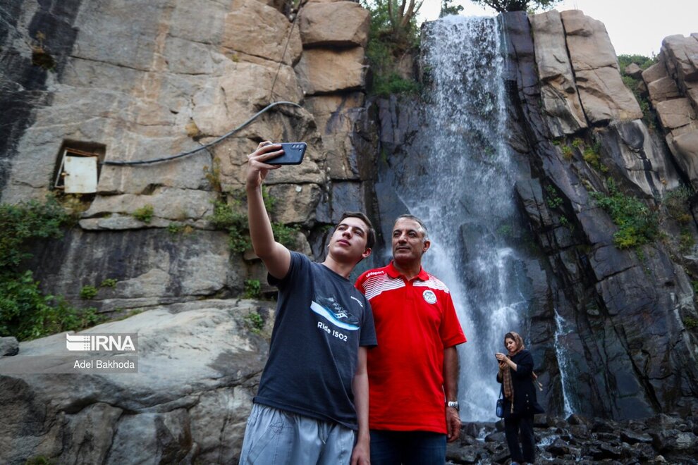 تصاویری از تفریح تابستانه ایرانی‌ها در گنجنامه