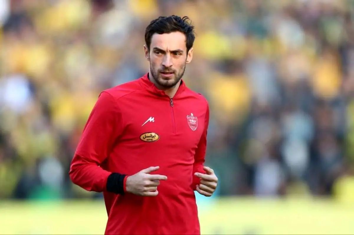 گشتوگذار خانوادگی ستاره خارجی پرسپولیس در برج میلاد گشتوگذار خانوادگی ستاره خارجی پرسپولیس در برج میلاد