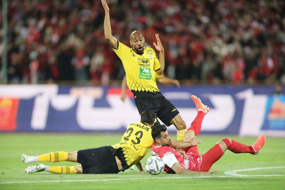 پرسپولیس در استقلال ترین حالت ممکن!