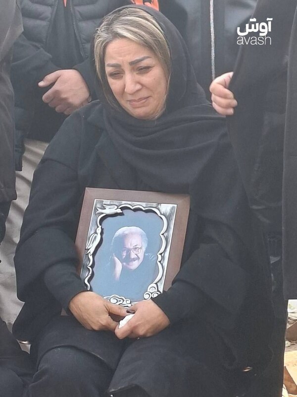 مراسم خاکسپاری سعید پیردوست در قطعه هنرمندان