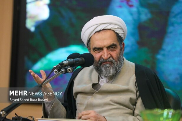 مراسم تشییع اشرف بروجردی