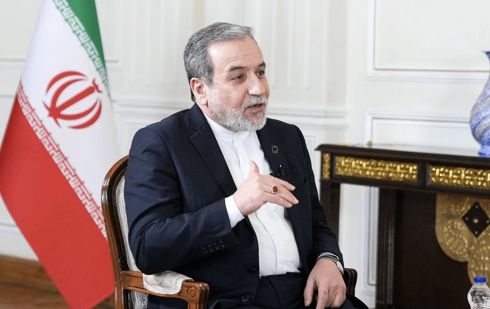 عراقچی: امکان رسیدن به یک راهحل مورد توافق در ژنو وجود دارد و میتوانیم آن را محقق کنیم /ایران در حال توسعه موشکهایی که میتوانند به آمریکا برسند؟ چنین موشکهایی توسعه نمیدهیم؛ ما عمداً برد موشکهای خود را به ۲۰۰۰ کیلومتر محدود کردهایم عراقچی: امکان رسیدن به یک راهحل مورد توافق در ژنو وجود دارد و میتوانیم آن را محقق کنیم /ایران در حال توسعه موشکهایی که میتوانند به آمریکا برسند؟ چنین موشکهایی توسعه نمیدهیم؛ ما عمداً برد موشکهای خود را به ۲۰۰۰ کیلومتر محدود کردهایم