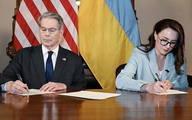 ترامپ سهمش را از اوکراین گرفت | توافق برای سهمیم شدن در یک سود عظیم ترامپ سهمش را از اوکراین گرفت | توافق برای سهمیم شدن در یک سود عظیم