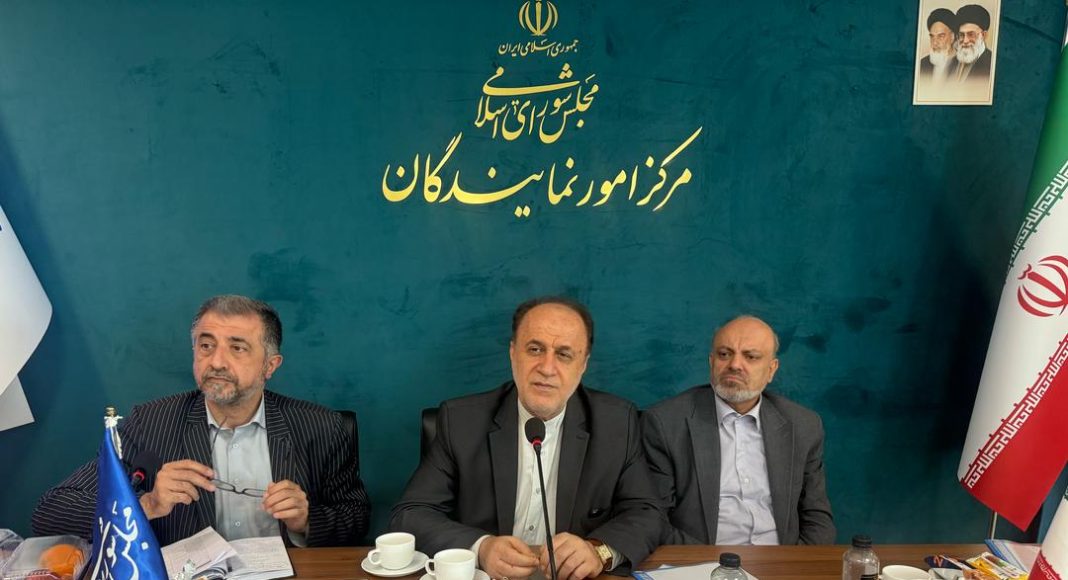 حاجی بابایی: “رتبه‌بندی معلمان” به دلیل بد اجرا شدن به کام معلمان تلخ شد