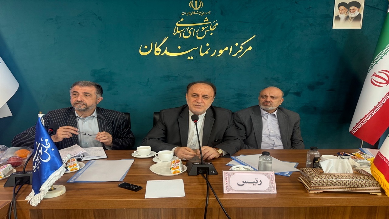 از تلخ شدن کام فرهنگیان به‌دلیل اجرای نادرست قانون رتبه‌بندی تا انتقاد به نبود ثبات مدیریتی در آموزش و پرورش