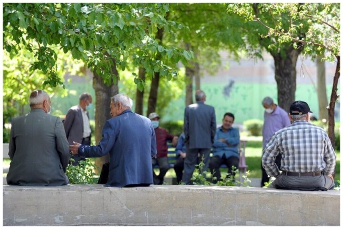 بازنشستگان تامین اجتماعی در انتظار صدور احکام جدید/ متناسب‌سازی حقوق از اردیبهشت ماه اعمال می‌شود؟