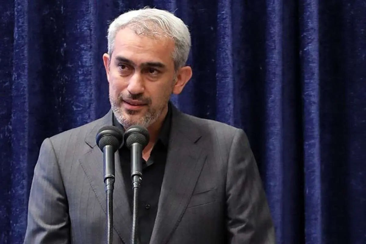 دولت علی مدنیزاده را به عنوان وزیر پیشنهادی اقتصاد به مجلس معرفی کرد دولت علی مدنیزاده را به عنوان وزیر پیشنهادی اقتصاد به مجلس معرفی کرد