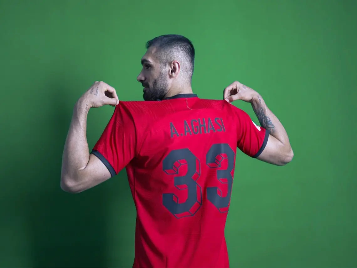 عارف آقاسی خطاب به استقلال و پرسپولیس؛ 40 میلیارد پیش پرداخت بدهید، قرارداد امضا کنم!
