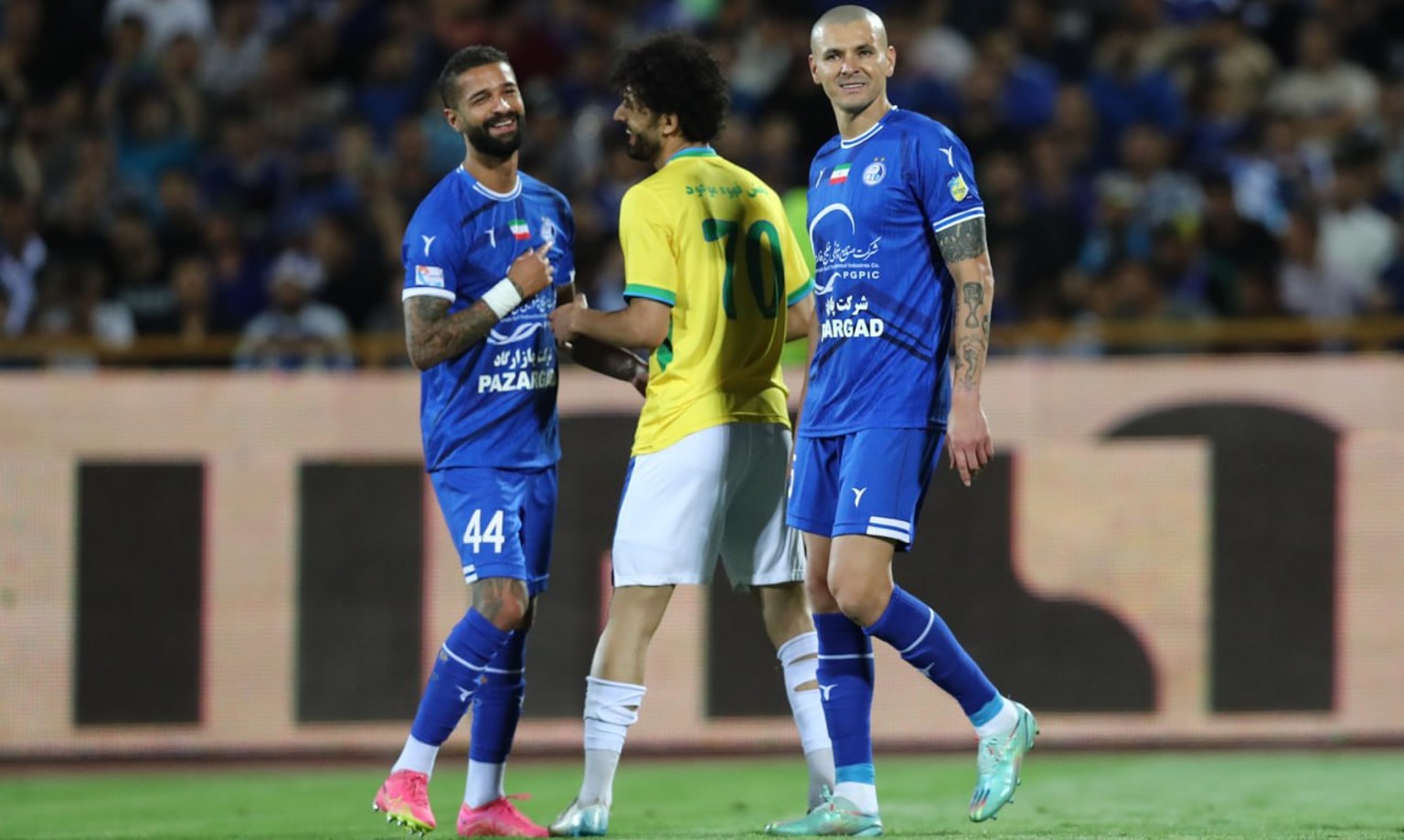 انقلاب در خط دفاع استقلال با لیست خروج و گزینههایی که جذب میشوند انقلاب در خط دفاع استقلال با لیست خروج و گزینههایی که جذب میشوند