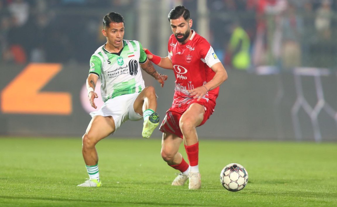 هافبک پرسپولیس در آستانه پیوستن به فولاد خوزستان
