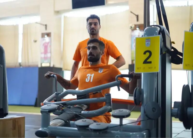 عارف آقاسی بلیت بازگشت چه کسی را دستش داد؟ عارف آقاسی بلیت بازگشت چه کسی را دستش داد؟