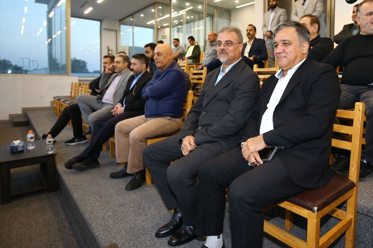 با این جنگ شرایط برای باشگاه استقلال نورعلینور شد/ هیئت مدیره استقلال نباید سرمربی انتخاب نمیکند/ از گاف قرارداد کاریله اصلا تعجب نکردم