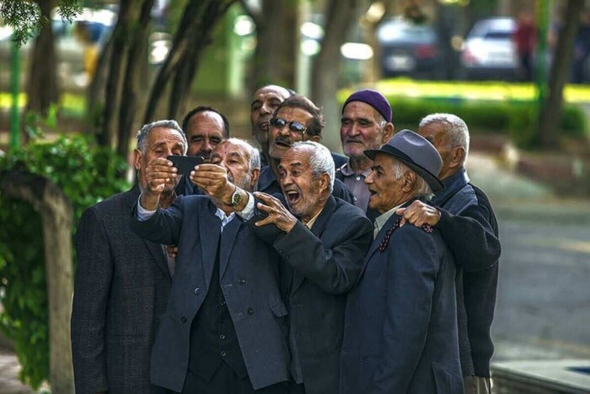 سازمان بهزیستی: ۱۲ تا ۱۵ درصد سالمندان ایرانی تنهایی زندگی می‌کنند / سالمندی بحران نیست؛ محصول موفقیت‌های نظام سلامت است اما وقتی جامعه‌ای بدون آمادگی به استقبال سالمندی می‌رود، آن‌گاه با بحران مواجه می‌شود و ایران دقیقاً در آستانه چنین مرحله‌ای قرار دارد
