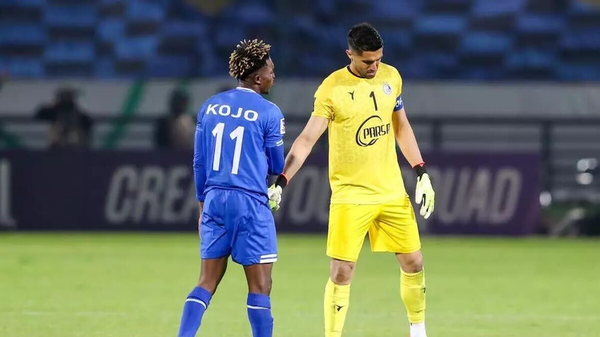 دو ستاره با استقلال قرارداد امضا میکنند دو ستاره با استقلال قرارداد امضا میکنند